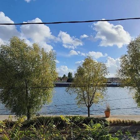 Studio Cosy Avec Vue Sur La Seine 康弗兰斯·圣荷诺 外观 照片