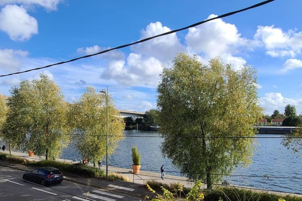 Studio Cosy Avec Vue Sur La Seine 康弗兰斯·圣荷诺 外观 照片
