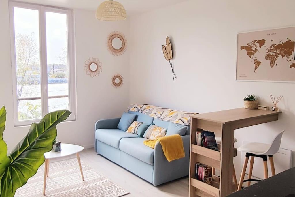 Studio Cosy Avec Vue Sur La Seine 康弗兰斯·圣荷诺 外观 照片